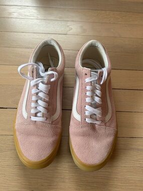 Pink Suede Low-Top Vans
